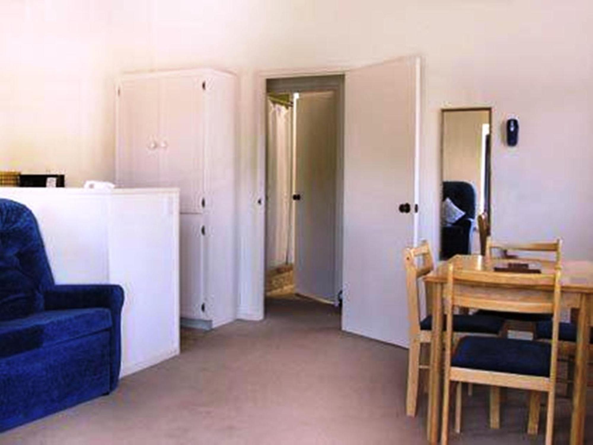 Riverview Motel Whanganui Buitenkant foto