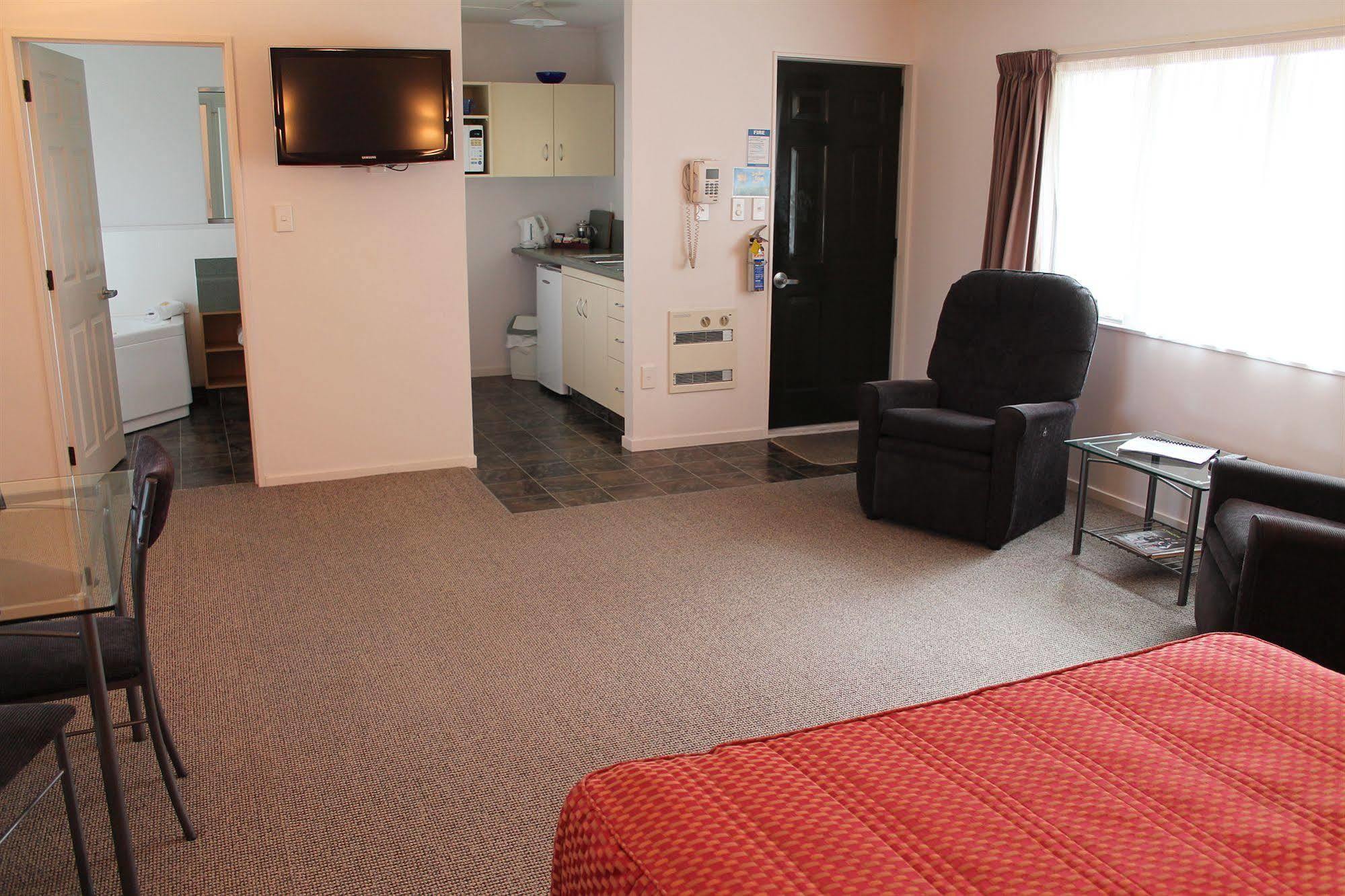 Riverview Motel Whanganui Buitenkant foto