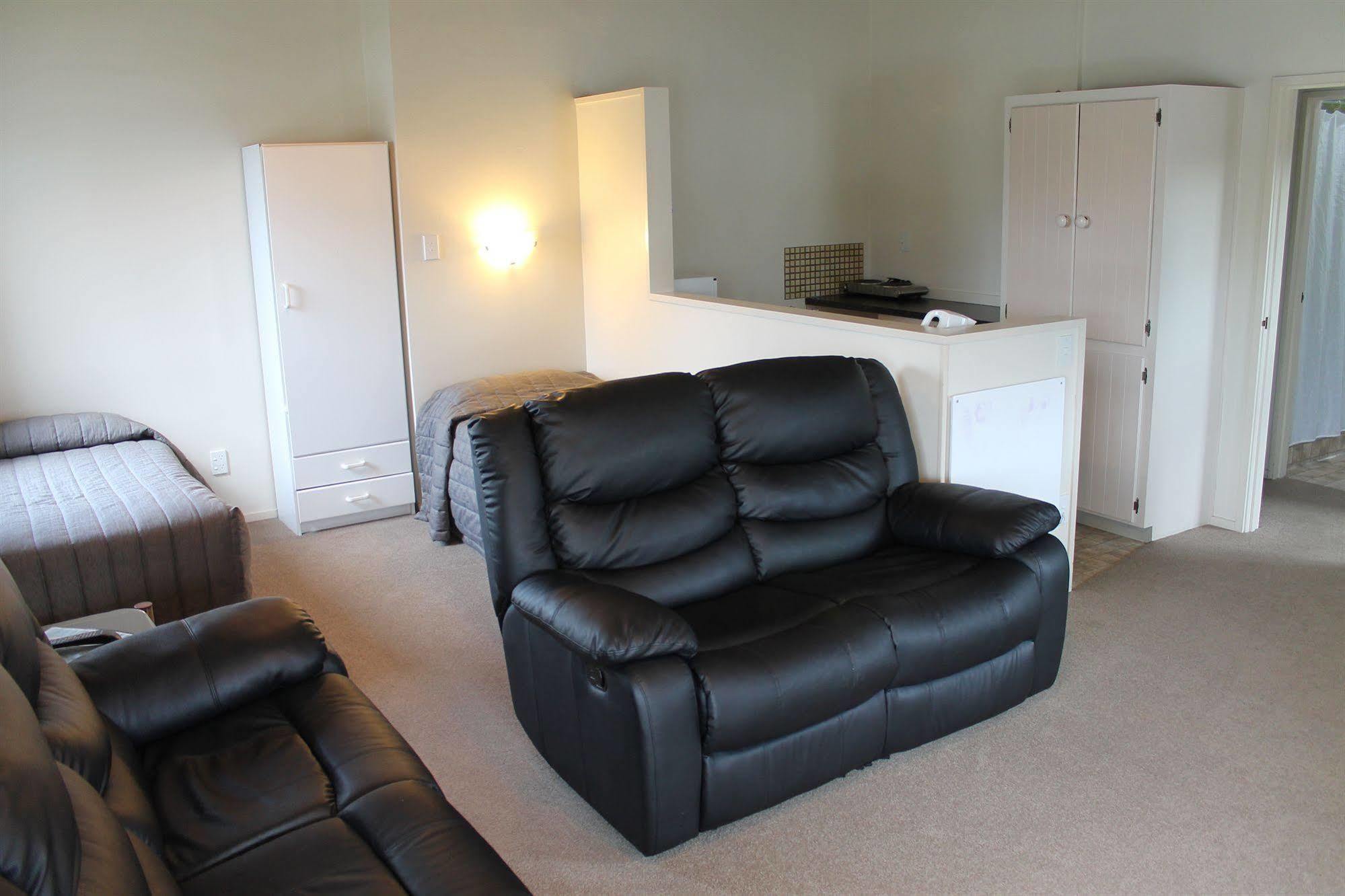 Riverview Motel Whanganui Buitenkant foto