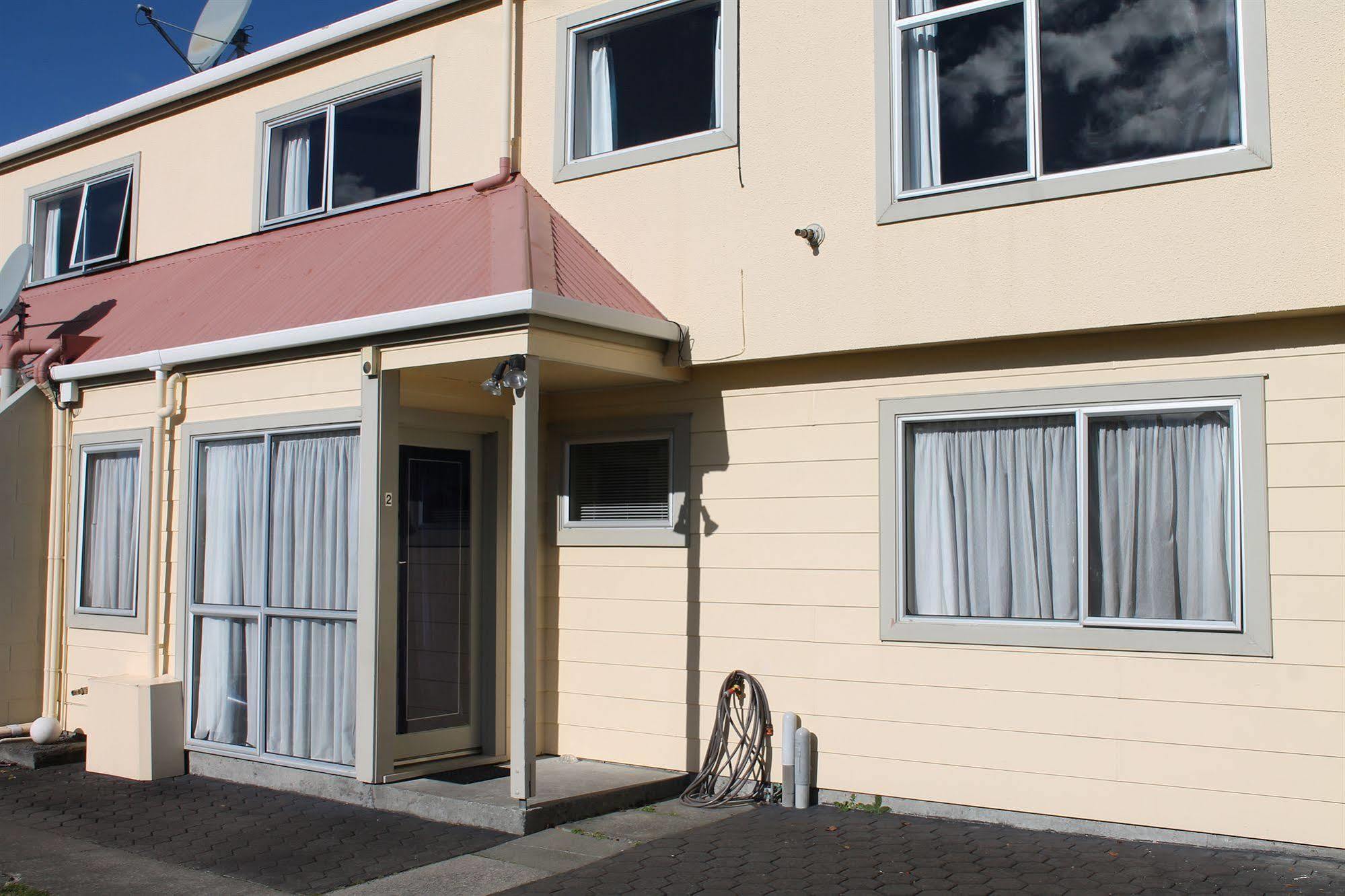Riverview Motel Whanganui Buitenkant foto