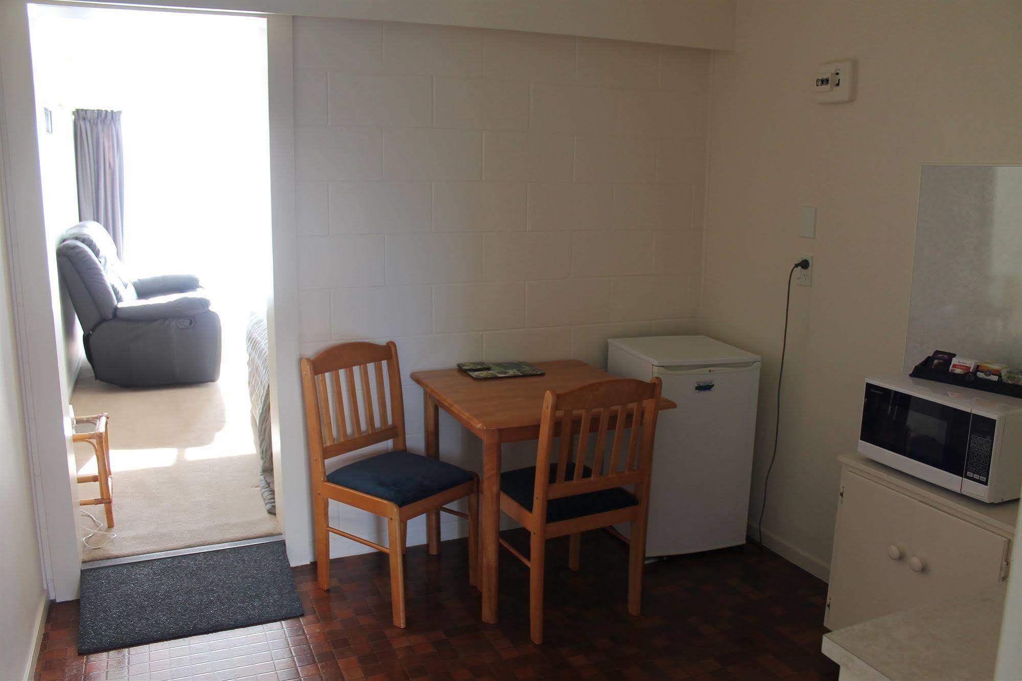 Riverview Motel Whanganui Buitenkant foto