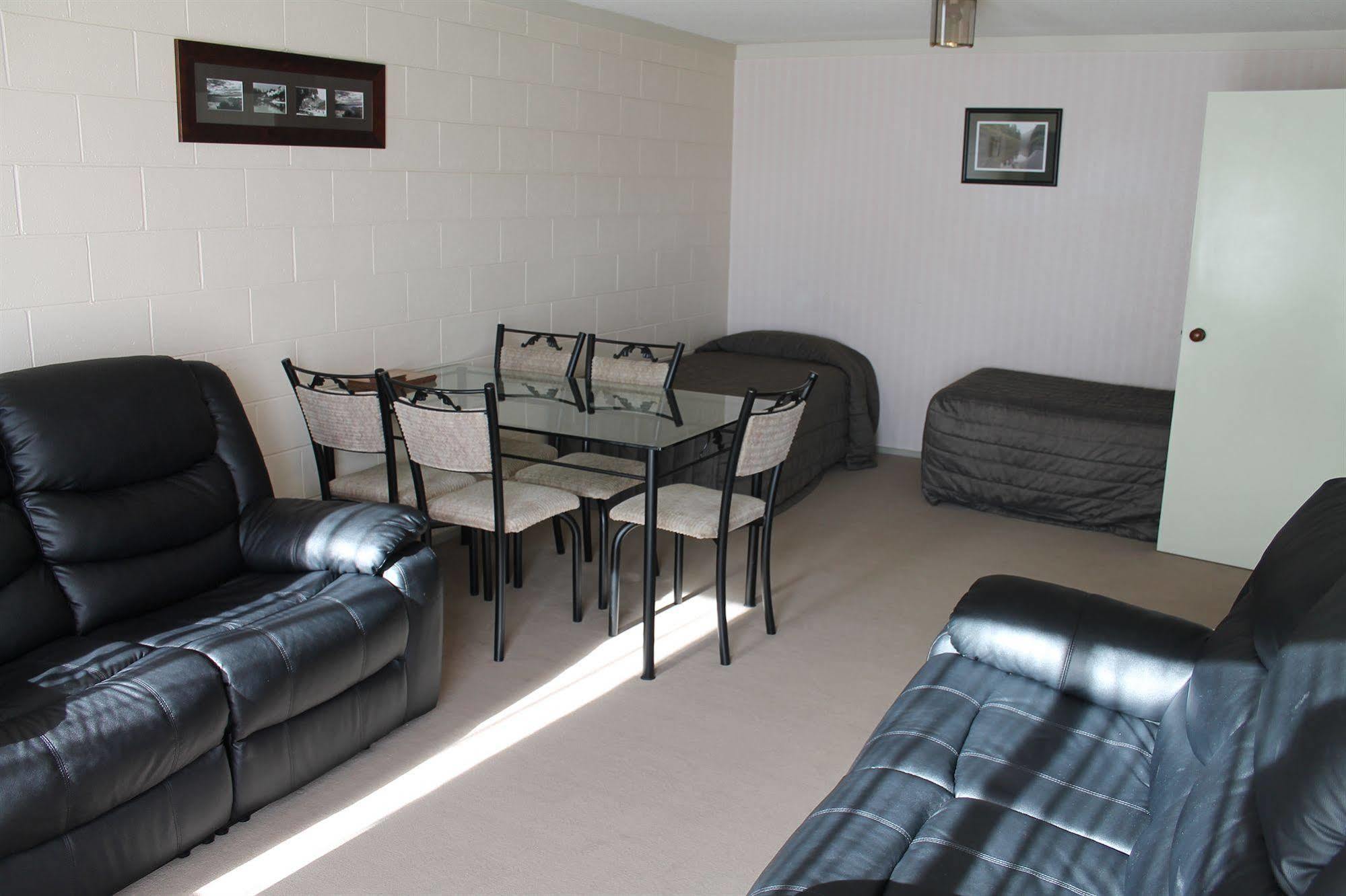 Riverview Motel Whanganui Buitenkant foto